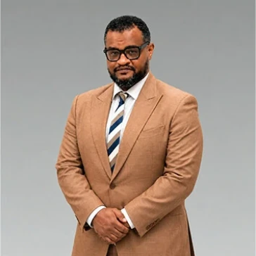 الاستاذ راشد عبد المنعم الخضر محمود